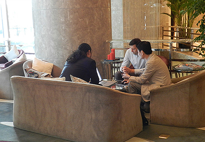 6新聞-17李華清設(shè)計(jì)總裁與新加坡負(fù)責(zé)人會(huì)見俄羅斯羅塞爾公司_08